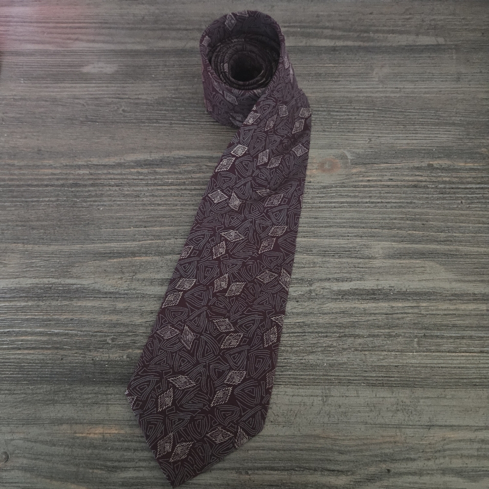 Austin Grey Men's Maroon 100% Silk Tie Made In Italy